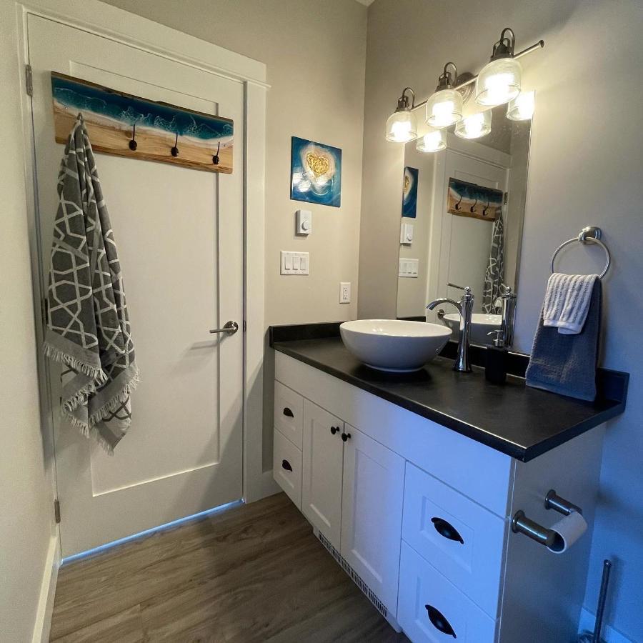 Port Renfrew Oceanfront Retreat 빌라 외부 사진